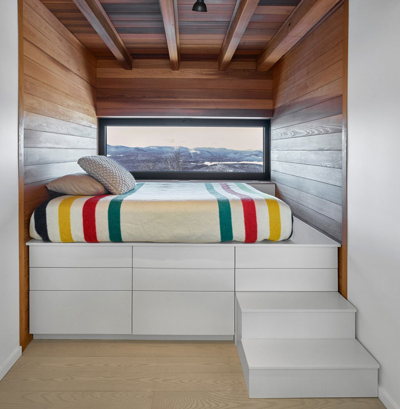 robitaillecurtis-laurentian-ski-chalet-montreal-designboom-02