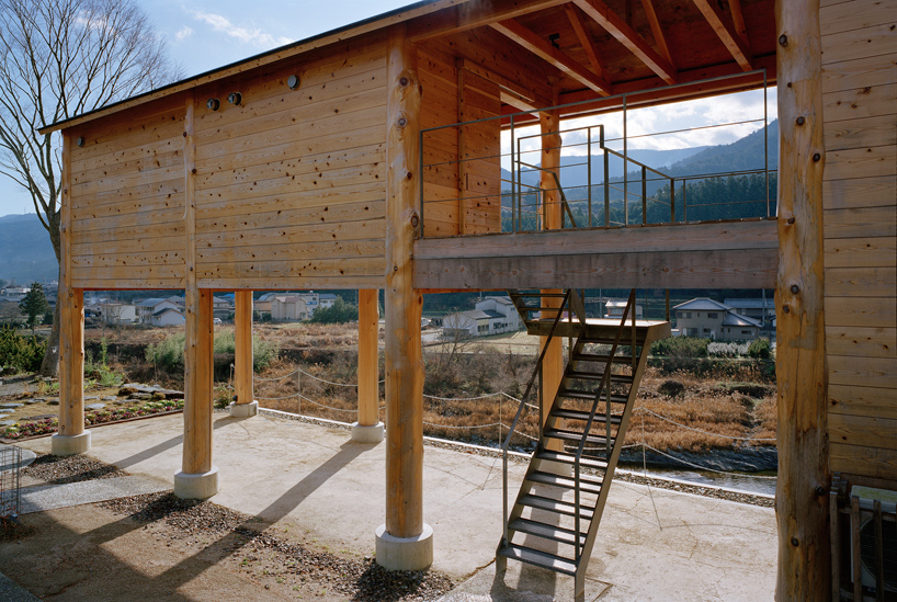 satoru-ito-+-issei-suma-+-kosuke-bando-week-kamiyama-house-japan-designboom-02