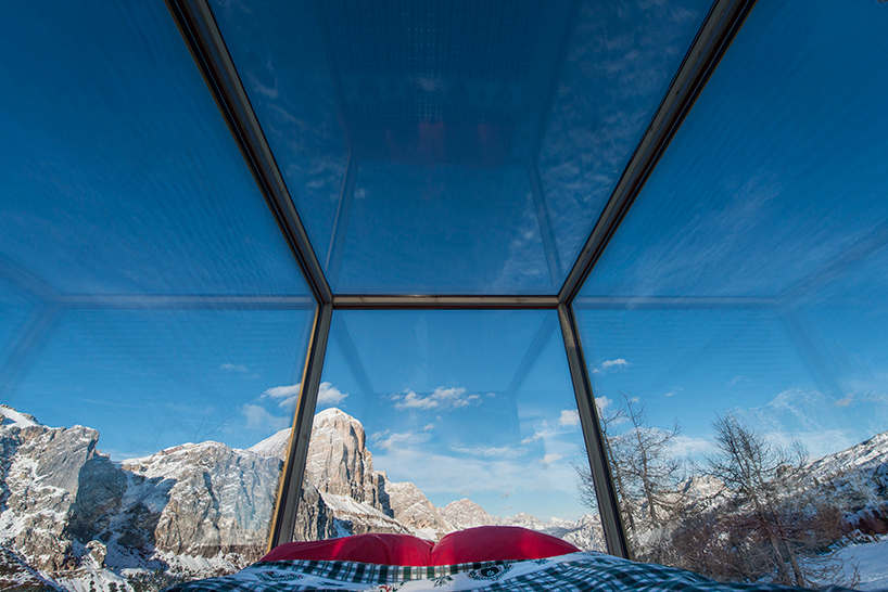 starlight-room-dolomites-designboom-010