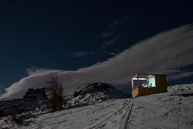 starlight-room-dolomites-designboom-04