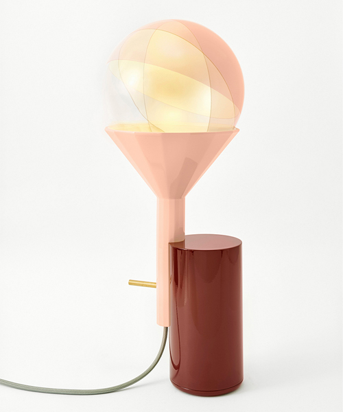 moritz putzier's lamp can be manually controlled to adjust light intensity