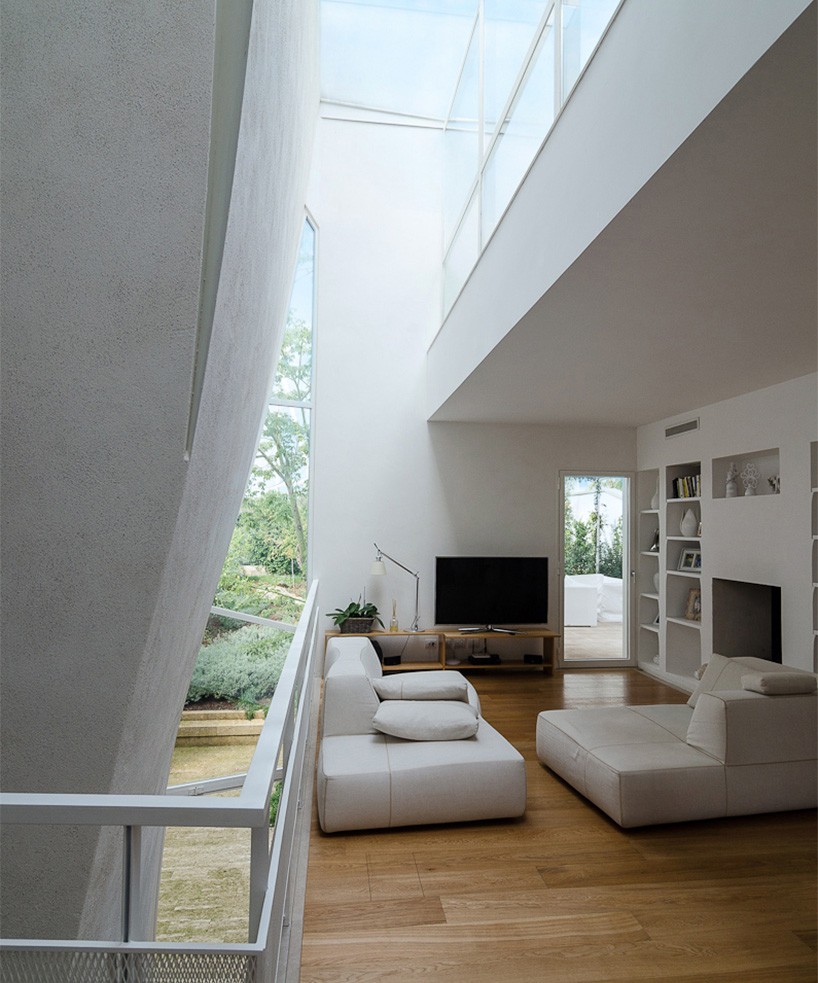 totisemeranodesignboom08