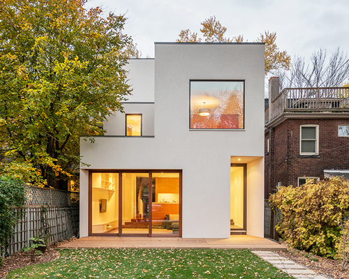 williamson chong transforms narrow toronto home with a relocated stairwell