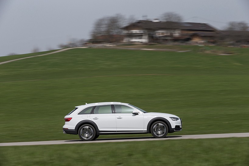 AUDI-A4-allroad-quattro-test-drive-designboom-04
