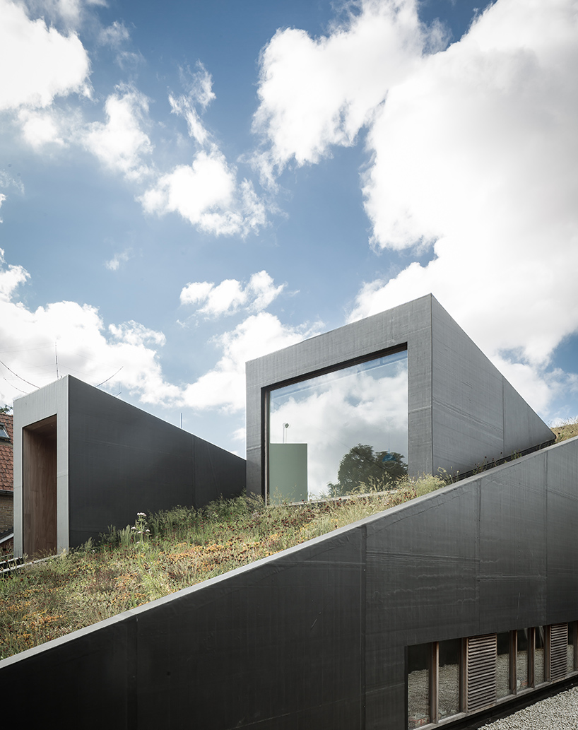 OYO-architects-house-pibo-Belgium-designboom-02