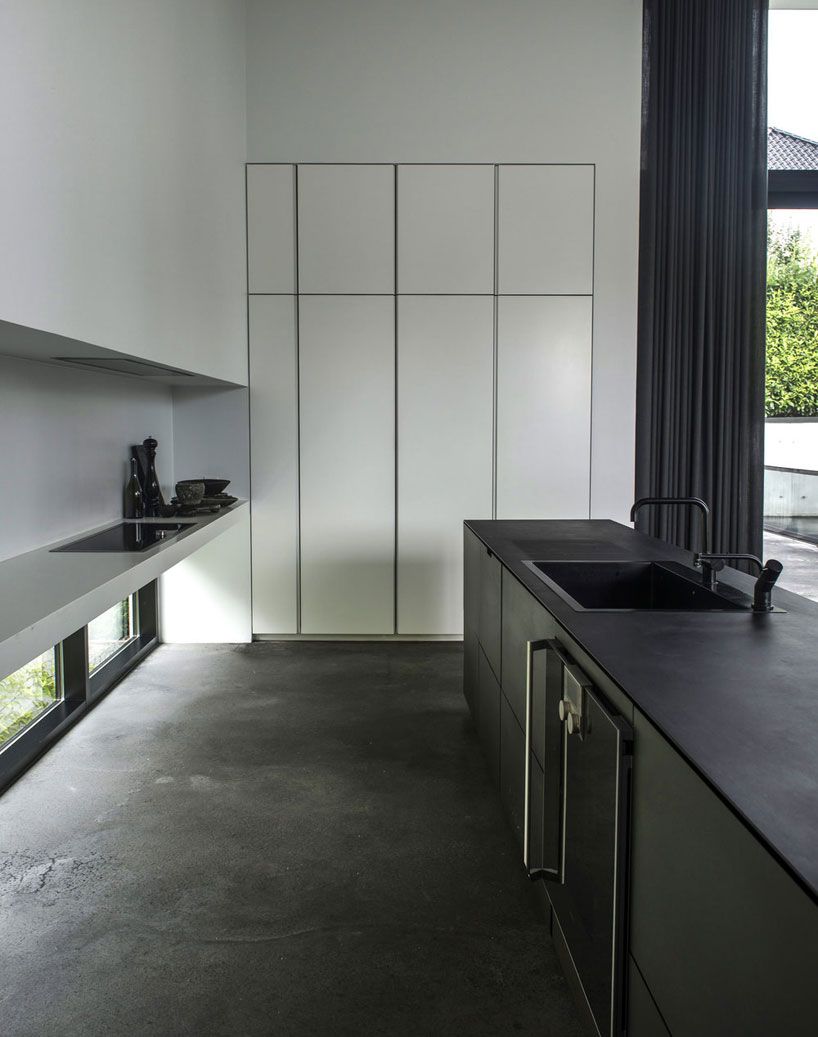 ardess-villa-v3-risskov-denmark-designboom-02