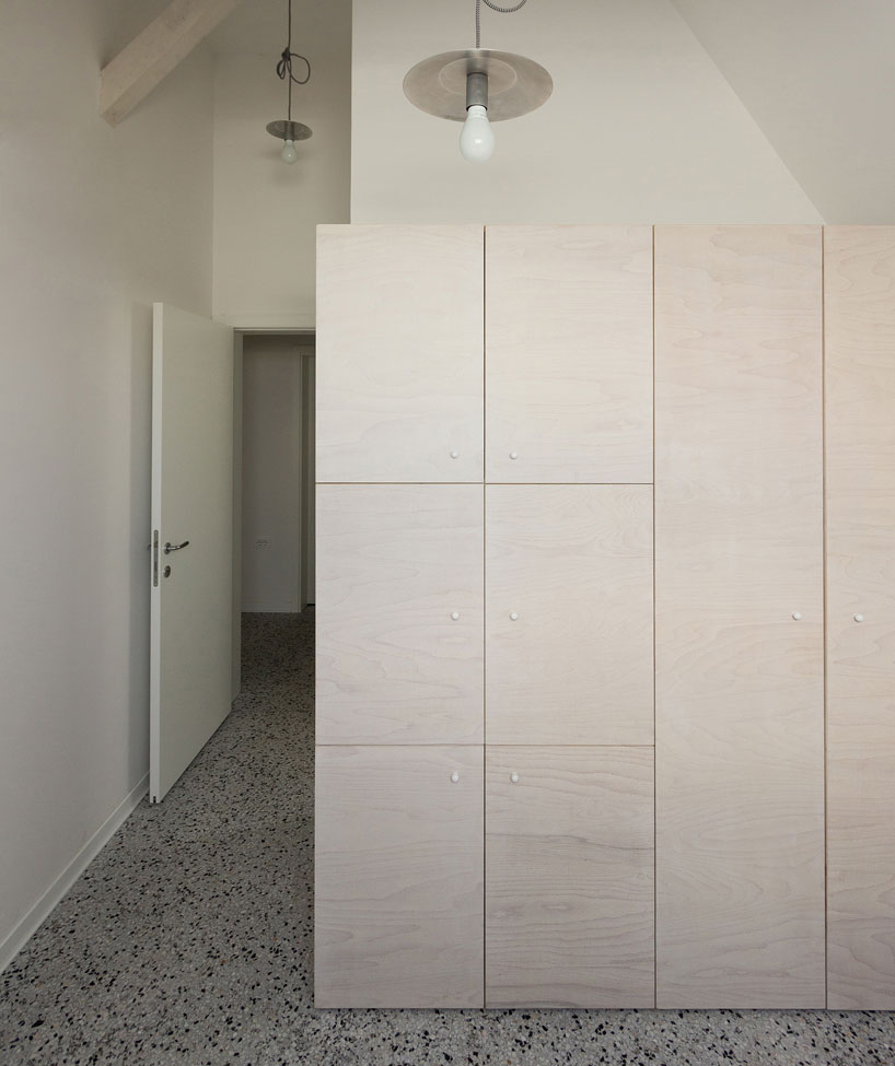 autori-house-23-hostel-terra-panonica-estate-designboom-02