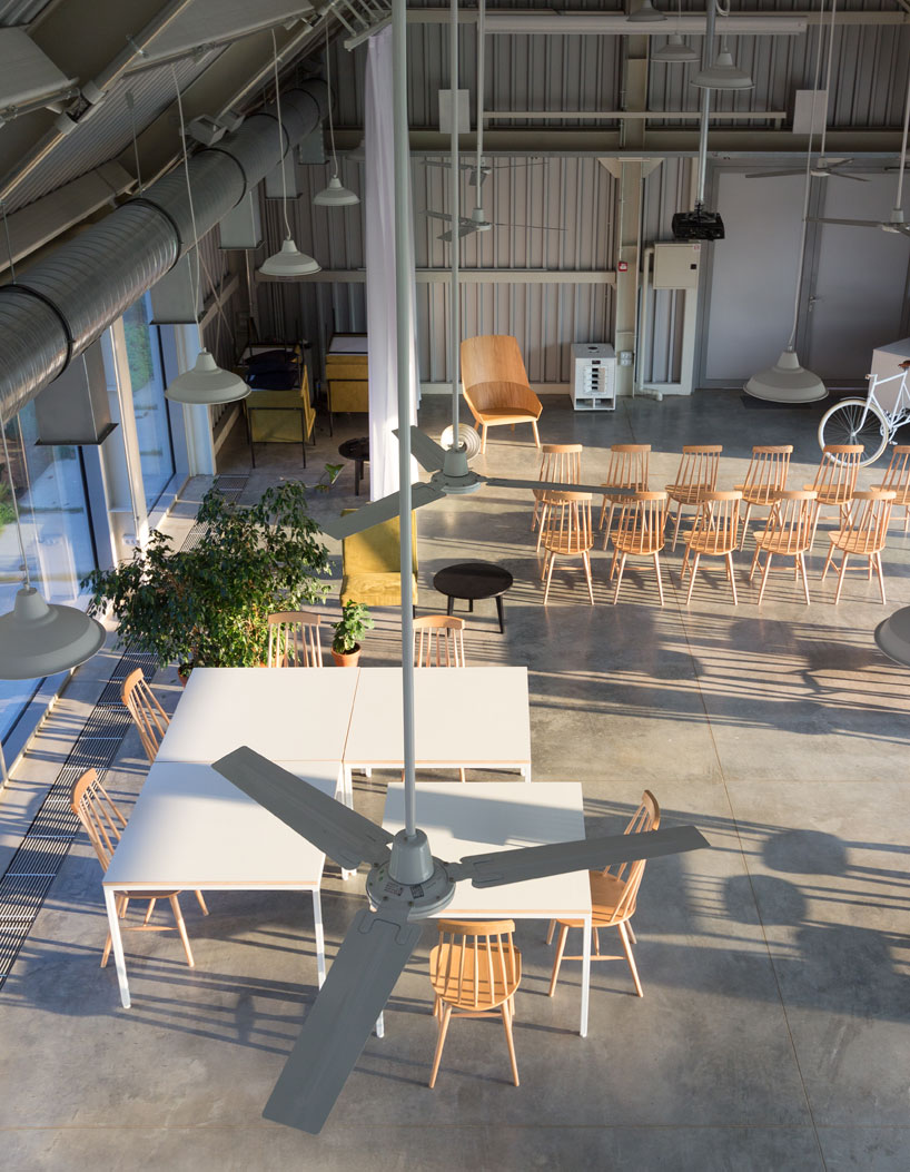 autori-house-c-serbia-meeting-place-designboom-02