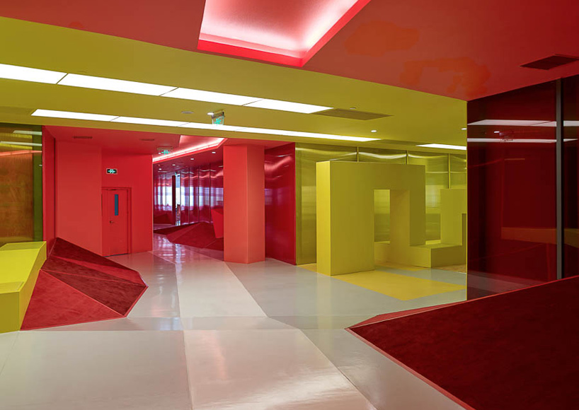 crossboundaries-sooyoo-building-china-designboom-02