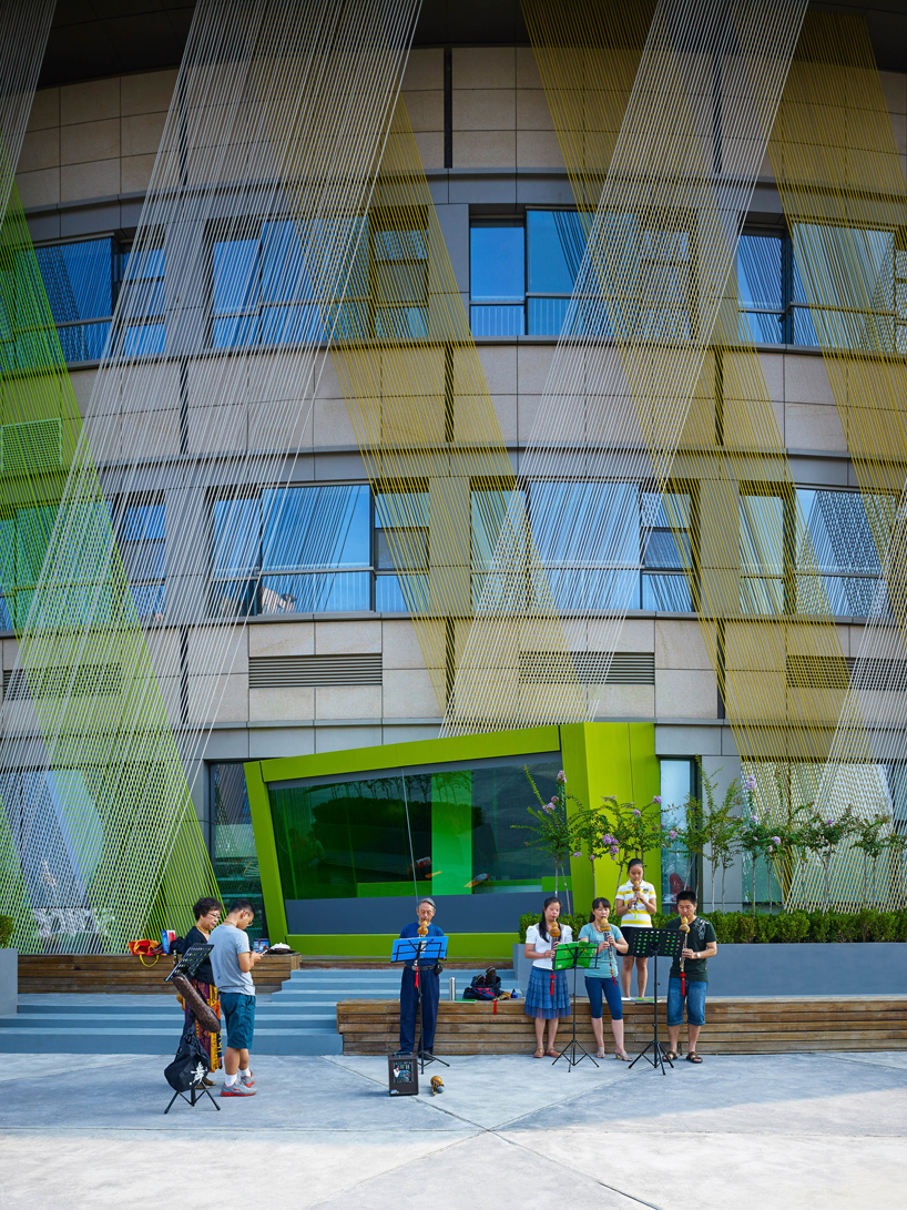 crossboundaries-sooyoo-building-china-designboom-02