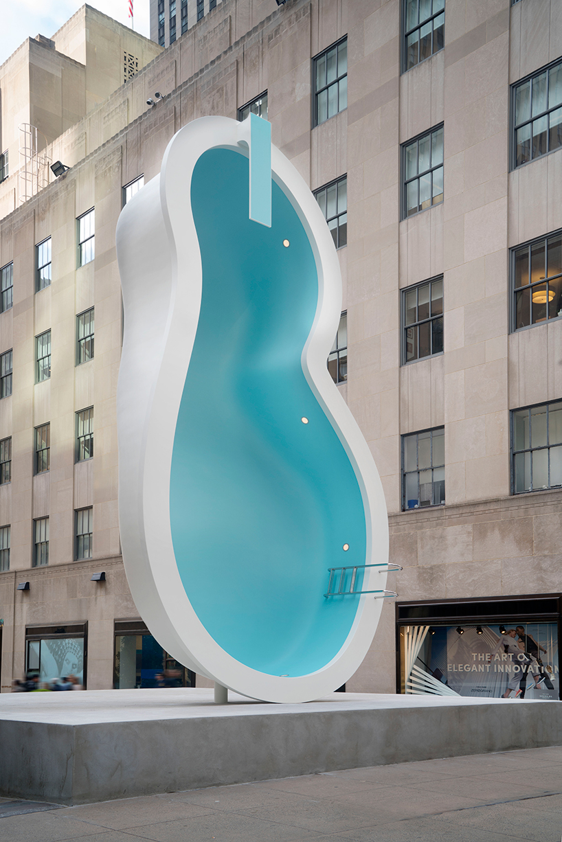 elmgreen-dragset-van-gogh-ear-rockefeller-center-new-york-designboom-04