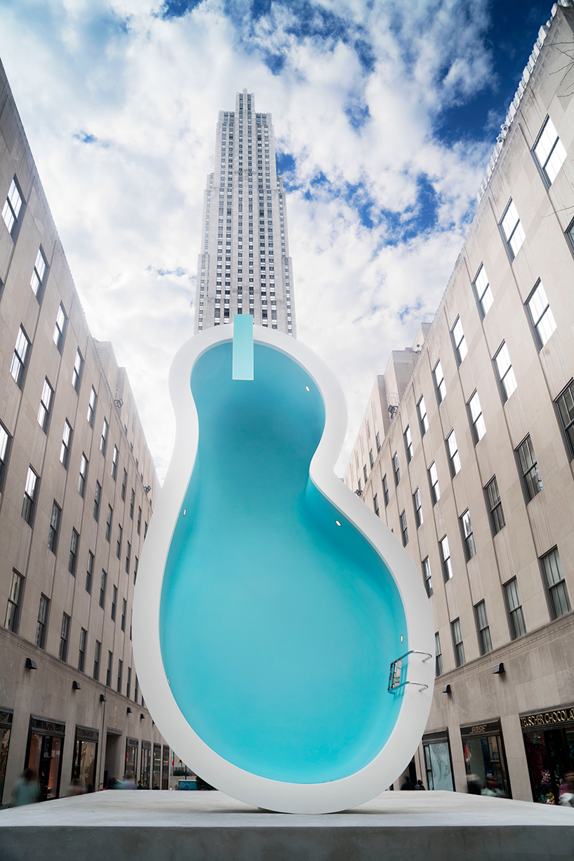 elmgreen-dragset-van-gogh-ear-rockefeller-center-new-york-designboom-06