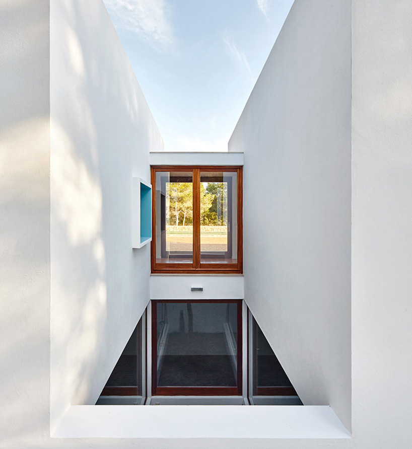 lauratorresroadesignboom02