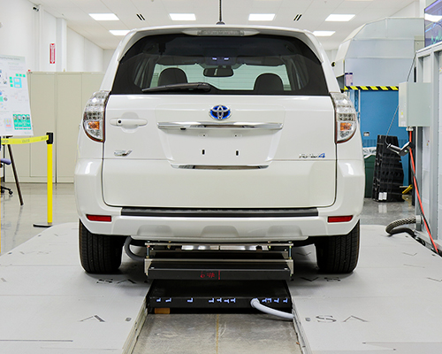 US lab achieves wireless EV charging as effective as routine plug-in options
