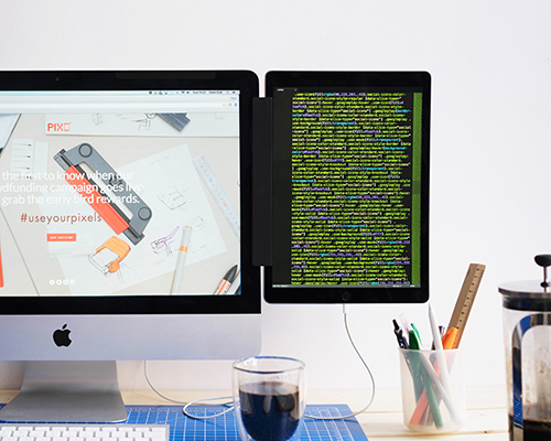 oscar diaz designs magnetic tablet mounts to provide more versatile display expansion