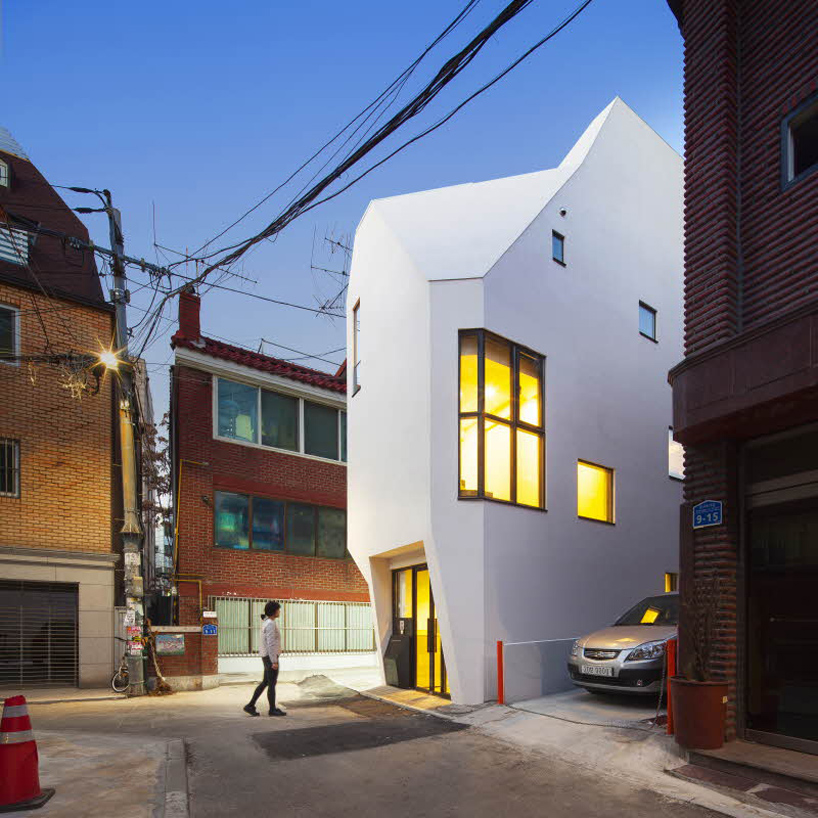 the-plus-architects-galmuri-publisher-office-seoul-designboom-02