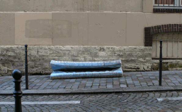 GIF-eat-me-lork-sculpture-street-art-food