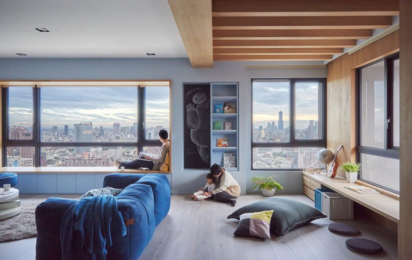HAO design's blue apartment in taiwan balances family and social life