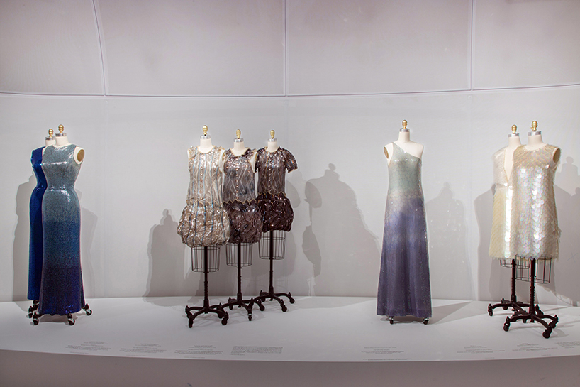 OMA-rem-koolhaas-metropolitan-museum-of-art-costume-institute-manus-x-machina-designboom-02