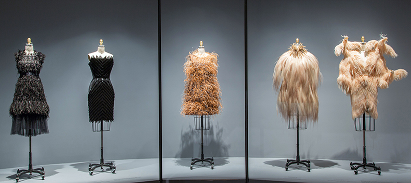 OMA-rem-koolhaas-metropolitan-museum-of-art-costume-institute-manus-x-machina-designboom-02