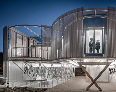 Z4Z4's casa tobogan in madrid offers contrasting living environments