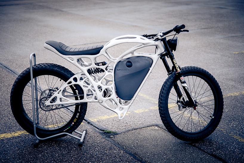 airbus-ap-works-3D-printed-motorcycle-designboom-01