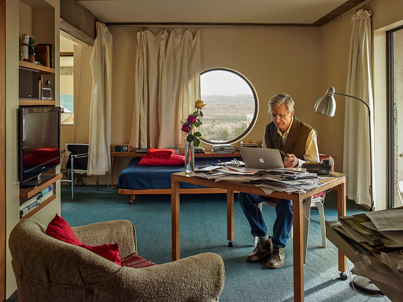 arcosanti-experimental-desert-town-arizona-paolo-soleri-designboom-02