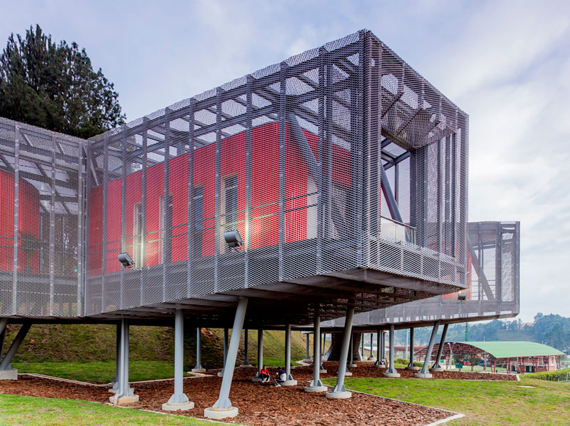 elequipo-mazzanti-marinilla-project-designboom-02