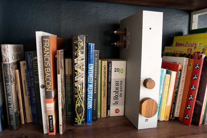 heaven-11-audio-billie-amplifier-designboom-06