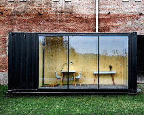 flying architecture presents HiLoft, a fully transportable high-quality room