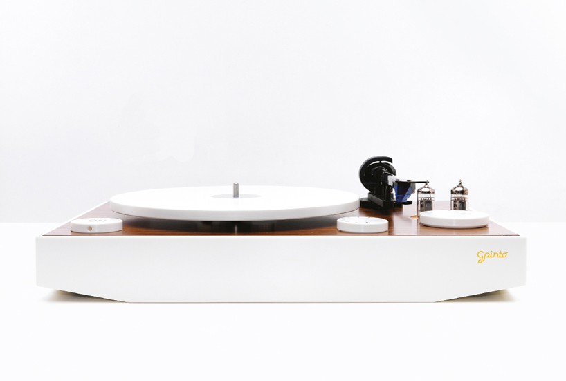 ON turntable by gpinto combines classic elements with modern technological features