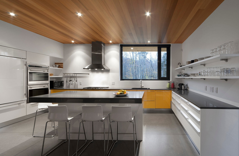 les-architectes-FABG-rosenberry-residence-sutton-canada-designboom-02