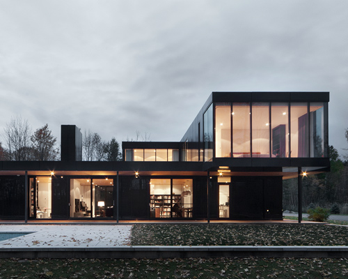 les architectes FABG stacks bi-generational rosenberry residence in rural quebec