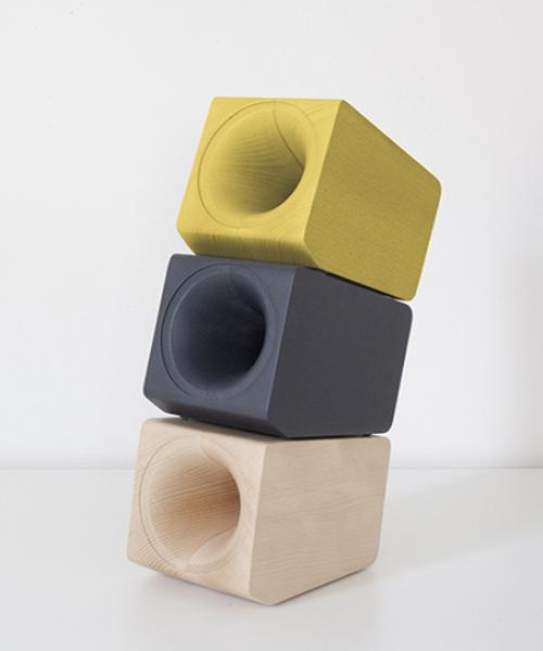 louis speaker by paolo cappello for newblack mimics the sound of vintage vinyl records
