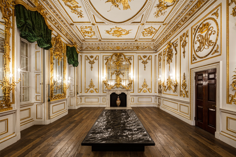 mathieu-lehanneur-liquid-marble-victoria-albert-museum-london-designboom-001