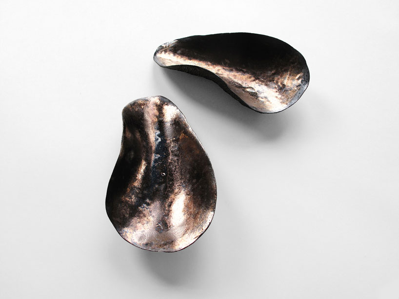 sarah-linda-forrer-evoke-eating-tools-designboom-02