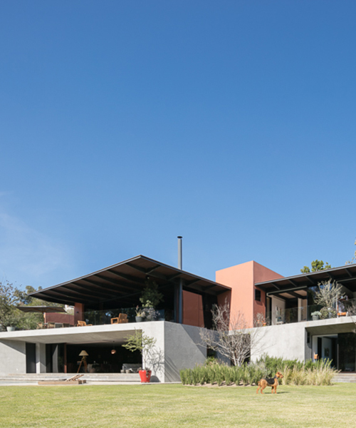 taller arquitectónica completes palme house in guadalajara