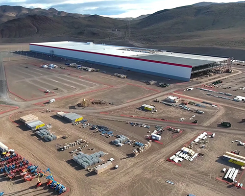 construction progress of the world's largest building: tesla's gigafactory in reno, nevada