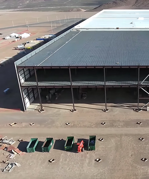 construction progress of the world's largest building: tesla's gigafactory in reno, nevada
