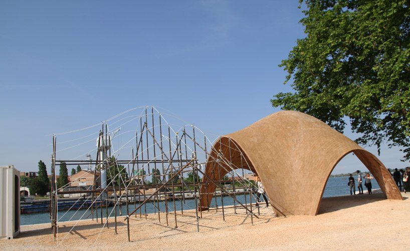 venice architecture biennale norman foster droneport designboom 