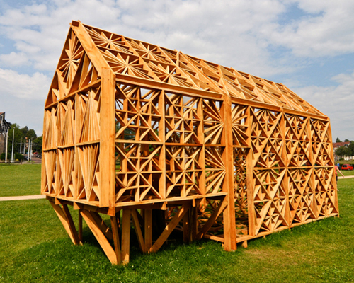 alphons ter avest's bakehouse uses its frame as fuel for the bread oven inside