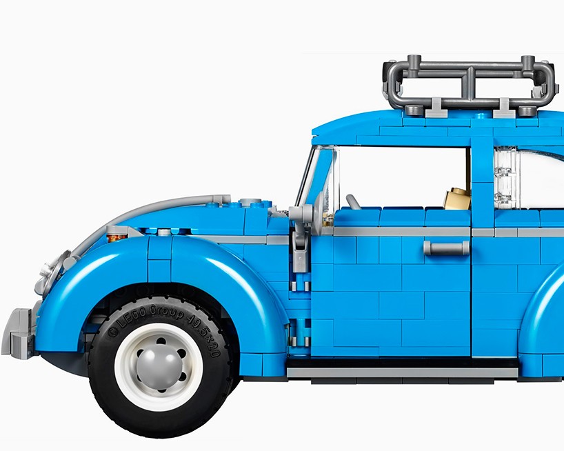 LEGO-creator-expert-VW-beetle-designboom-01