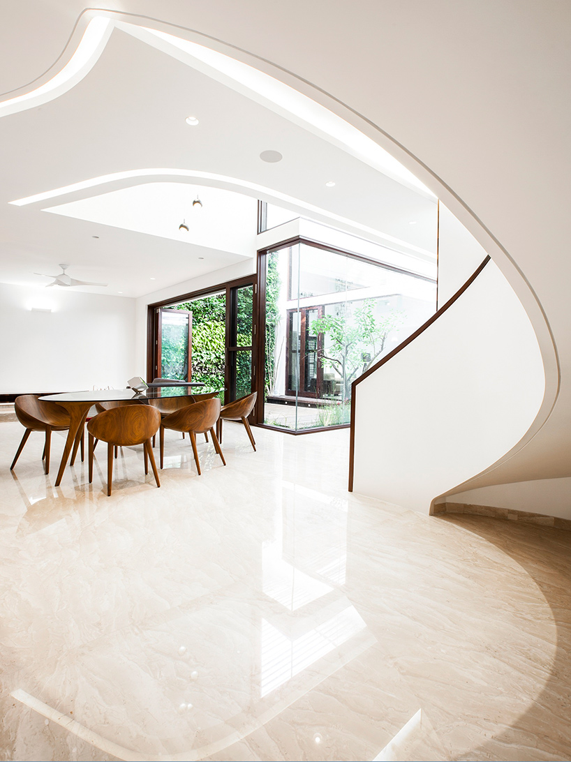 cadence-architects-b-one-house-bangalore-india-designboom-02