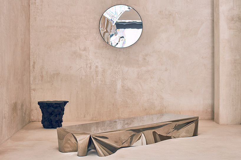 fredrikson-stallard-fluido-machado-munoz-gallery-madrid-designboom-02