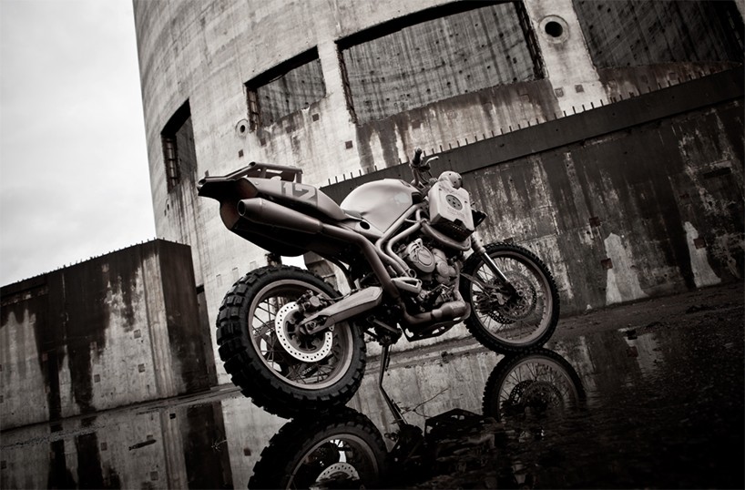 icon-1000-dromedarii-triumph-tiger-800XC-motorcycle-designboom-04