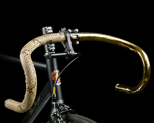 la strana officina customizes fix-geared bicycle in lavish 24k gold details