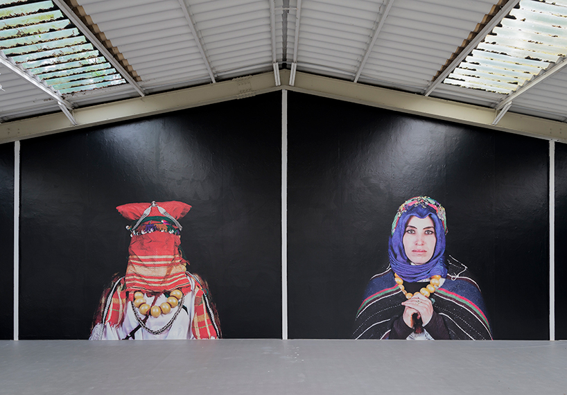 leila-alaoui-galleria-continua-les-moulins-je-te-pardonne-designboom-02