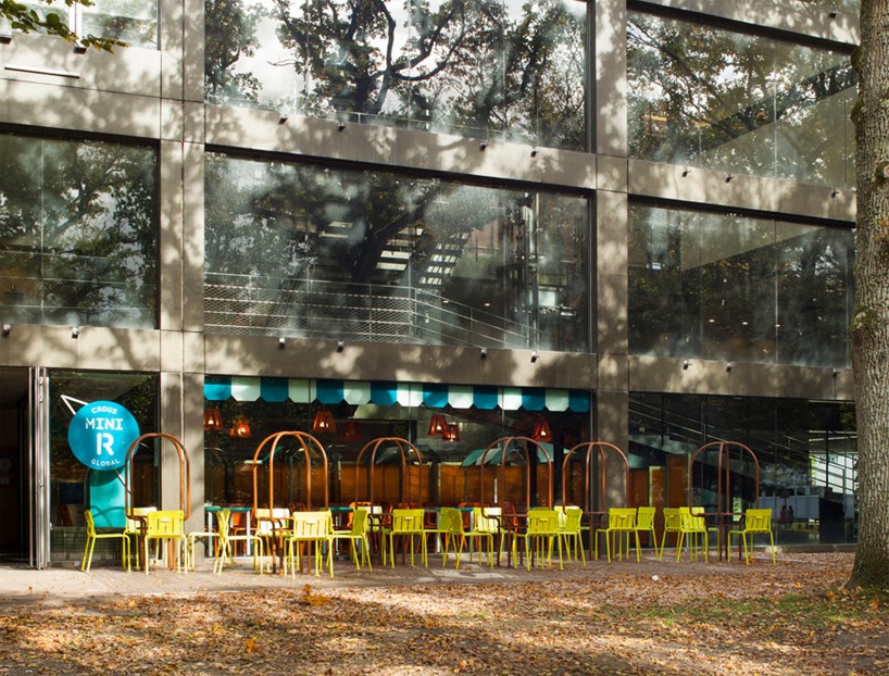 matali-crasset-stripe-chair-fermob-designboom-08