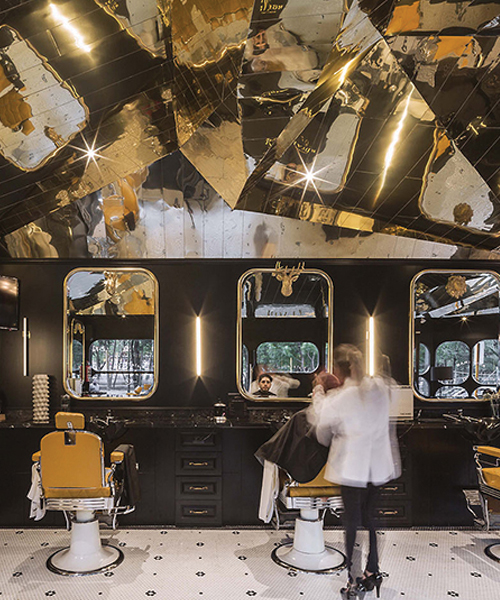 row studio use a golden reflective ceiling for barberia royal shop in mexico city