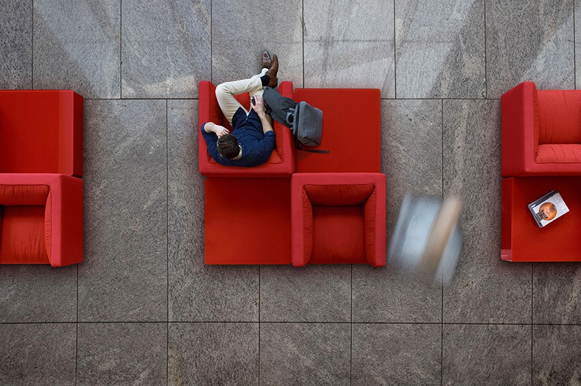 toan-nguyen-studio-TK-infinito-series-masalla-table-neocon-2016-designboom-01